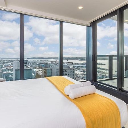 Magnificent Skytower, Sea, Habour View In Cbd Auckland Exterior photo