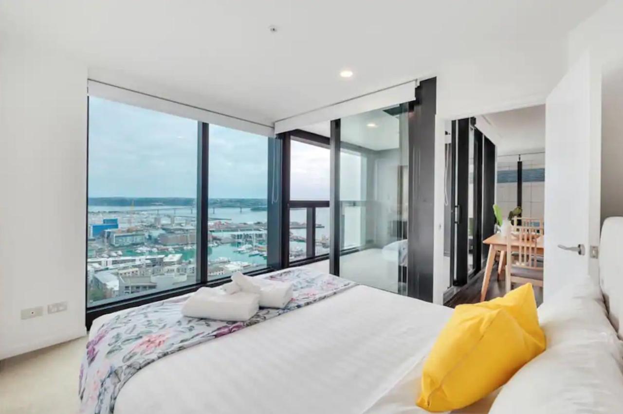 Magnificent Skytower, Sea, Habour View In Cbd Auckland Exterior photo