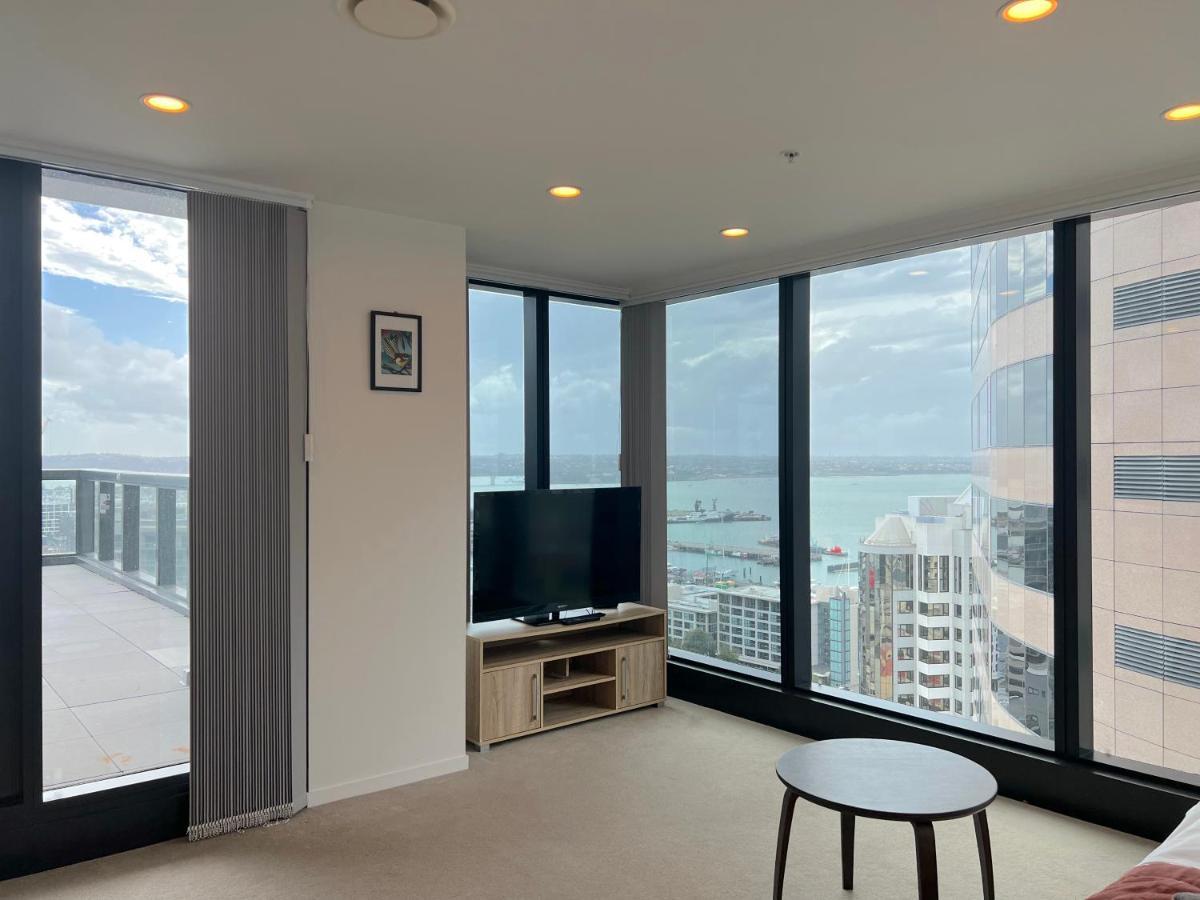 Magnificent Skytower, Sea, Habour View In Cbd Auckland Exterior photo