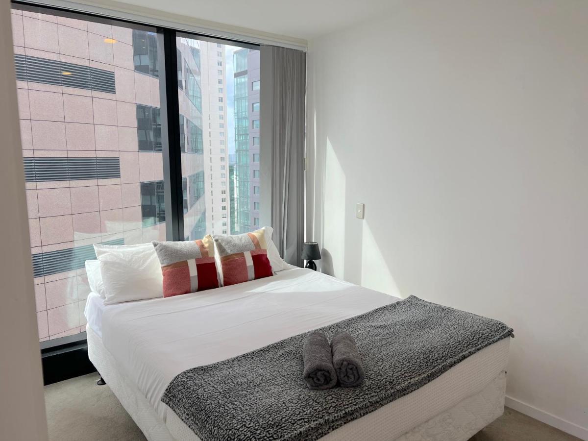Magnificent Skytower, Sea, Habour View In Cbd Auckland Exterior photo