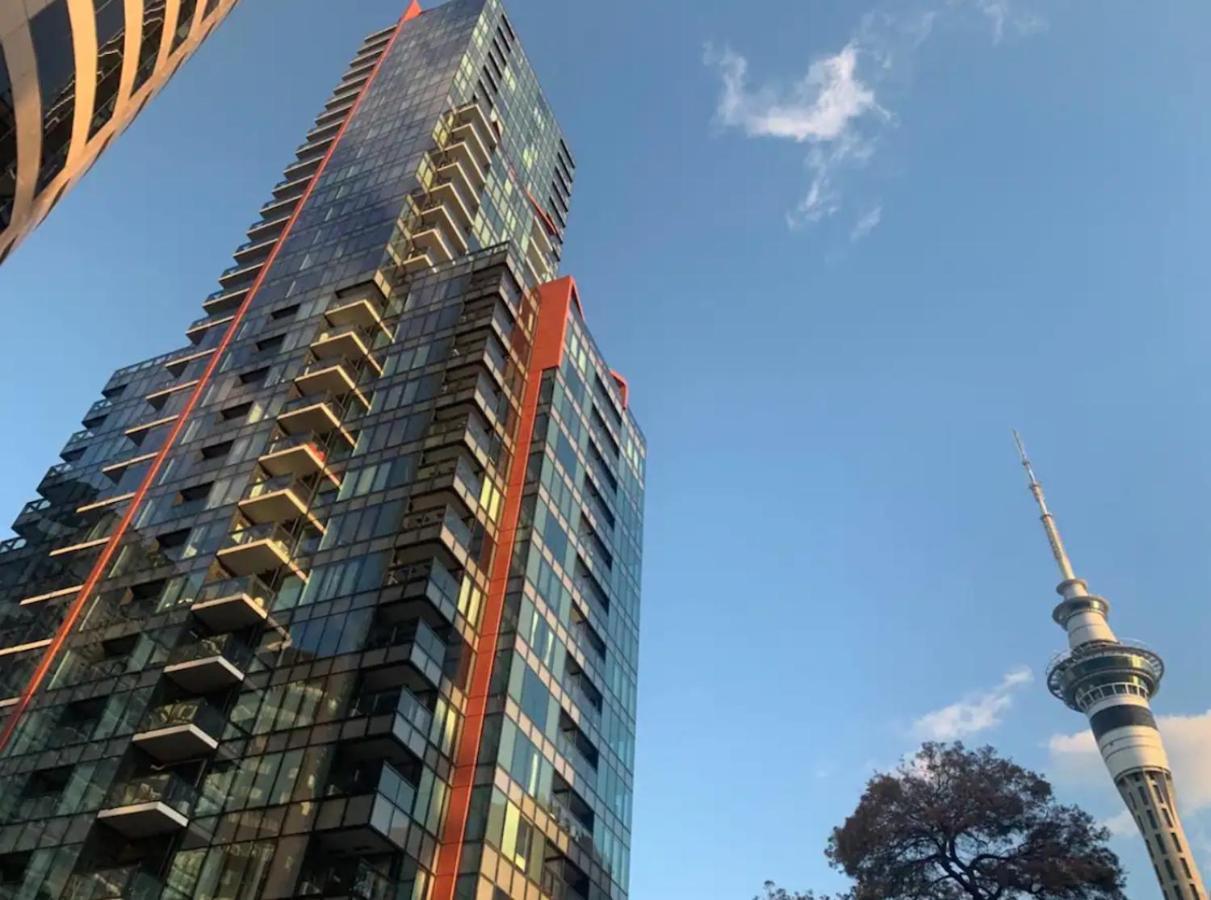 Magnificent Skytower, Sea, Habour View In Cbd Auckland Exterior photo